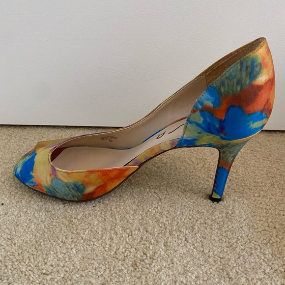 Unisa Jubilee Watercolor Peep Toe High Heels - Picture 5 of 6